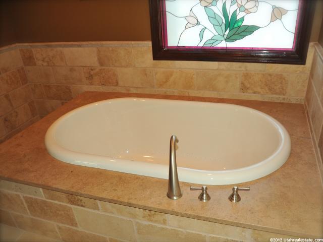 2249 E Gambel Oak Dr, Sandy, UT 84092 — photo 9