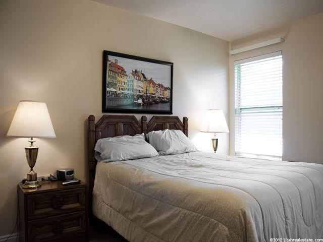 5521 S 600 E, Washington Terrace, UT 84405 — photo 12