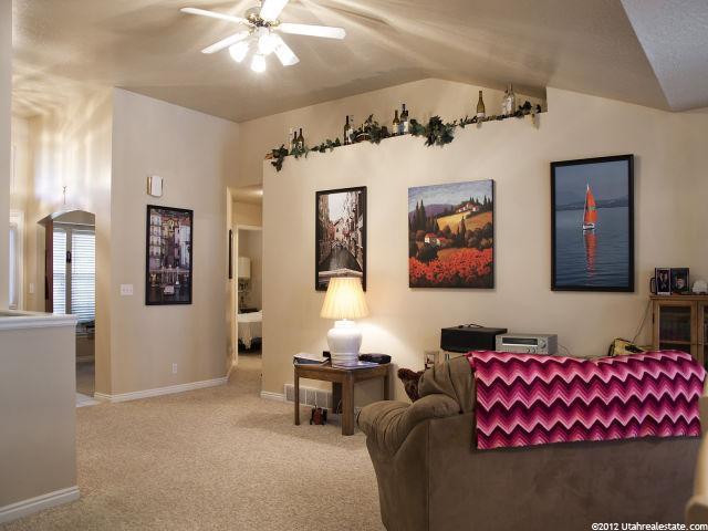5521 S 600 E, Washington Terrace, UT 84405 — photo 7