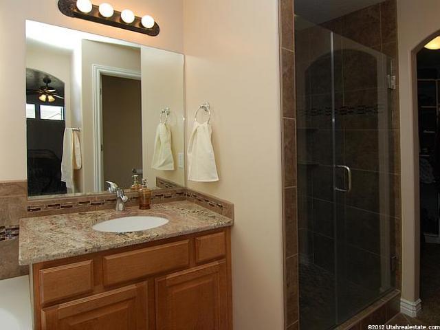 2352 N 880 W, West Bountiful, UT 84087 — photo 11