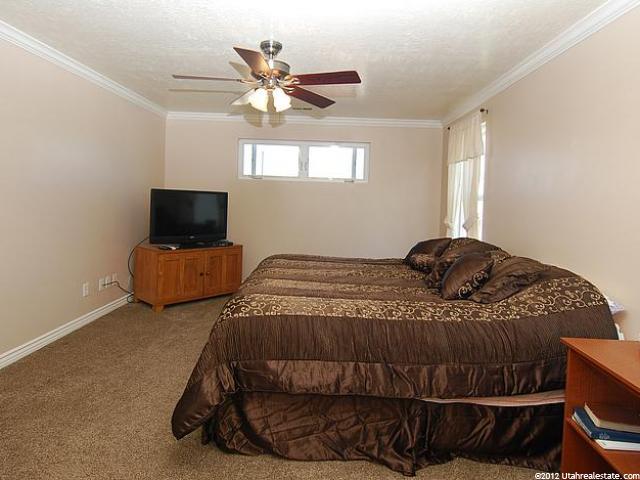 2352 N 880 W, West Bountiful, UT 84087 — photo 9