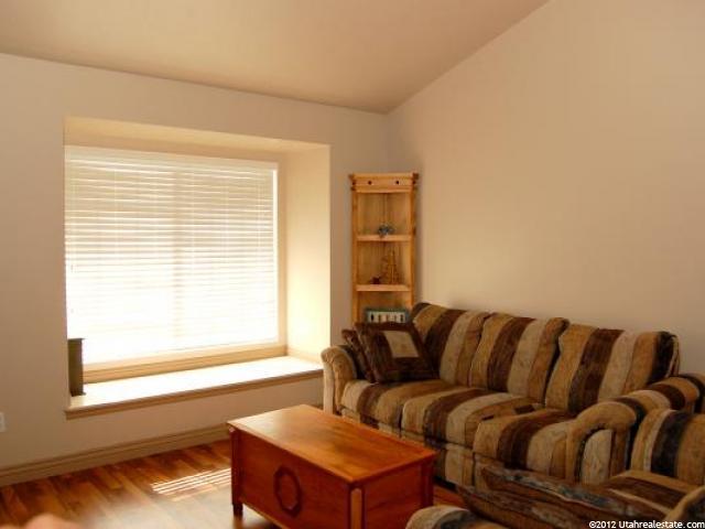 322 Meadow View Dr, Ogden, UT 84404 — photo 5