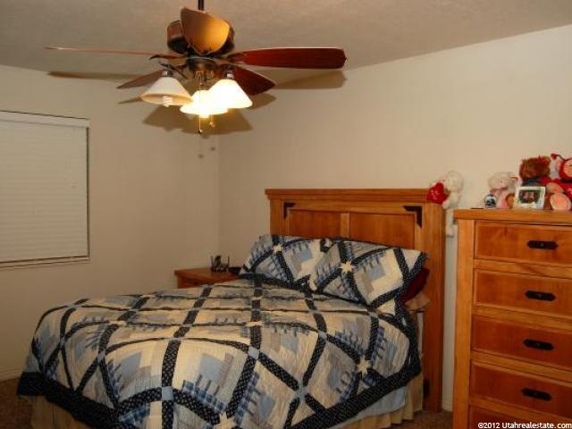 322 Meadow View Dr, Ogden, UT 84404 — photo 8