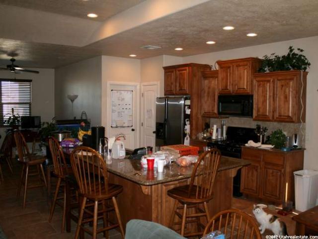 338 N 3220 W, Hurricane, UT 84737 — photo 4
