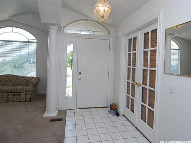 142 E Carrington Ln N, Centerville, UT 84014 — photo 2