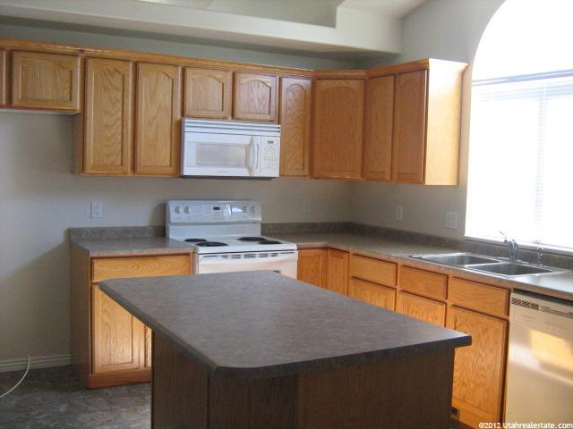 2549 W 2025 N, Clinton, UT 84015 — photo 3