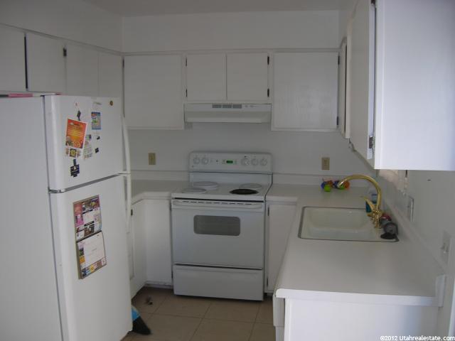 677 E 8800 S, Sandy, UT 84070 — photo 3