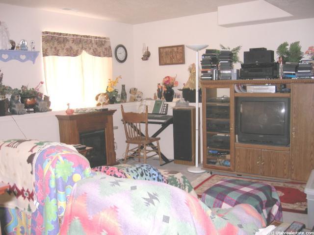173 S 400 W, Tremonton, UT 84337 — photo 9