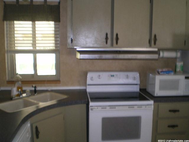 3144 N 1000 W, Pleasant View, UT 84414 — photo 8