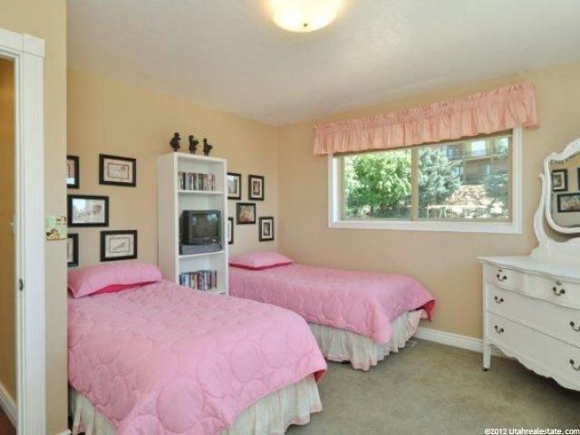 4188 N 350 W, Pleasant View, UT 84414 — photo 9