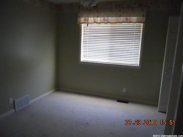 870 W 200 S, Clearfield, UT 84015 — photo 3