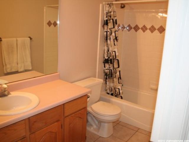 3262 S Davis Blvd, Bountiful, UT 84010 — photo 9