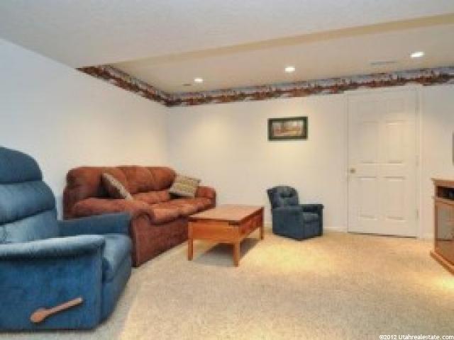 1504 N 2275 W, Clinton, UT 84015 — photo 5