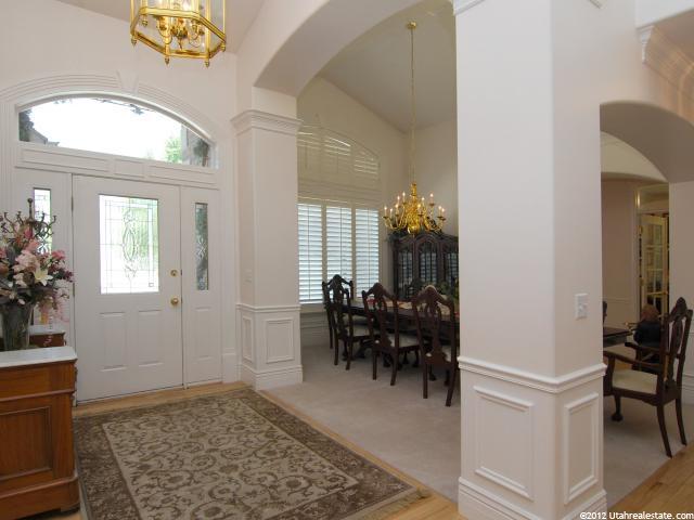 563 E Spruce Glen Rd S, Murray, UT 84107 — photo 2