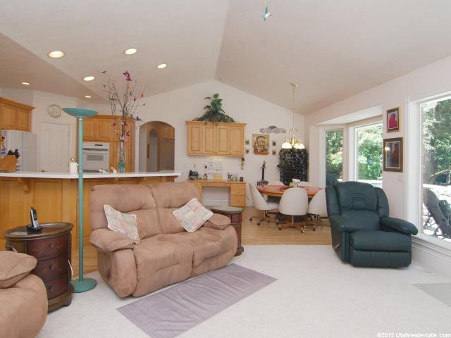 563 E Spruce Glen Rd S, Murray, UT 84107 — photo 8