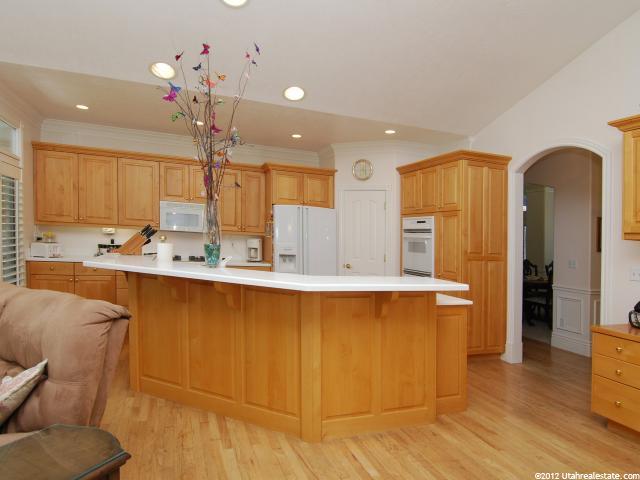 563 E Spruce Glen Rd S, Murray, UT 84107 — photo 10