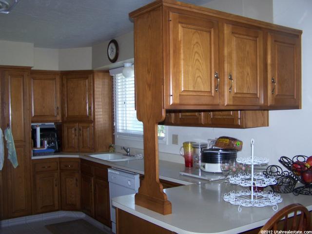 3160 S 400 E, Bountiful, UT 84010 — photo 7