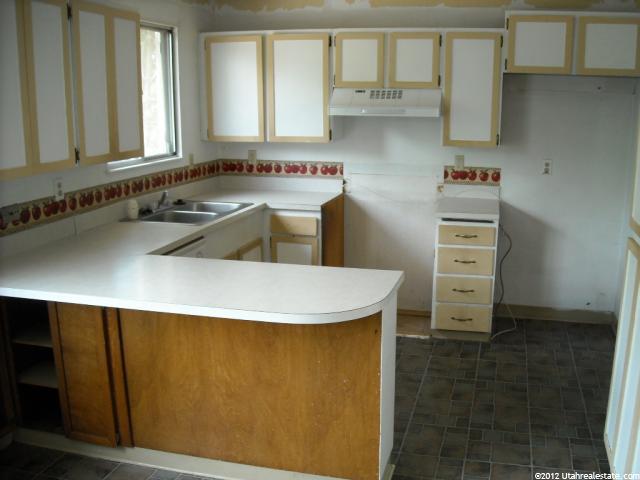 572 W 500 S, Vernal, UT 84078 — photo 4