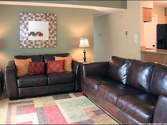 2095 S Main St E #21, Bountiful, UT 84010 — photo 2