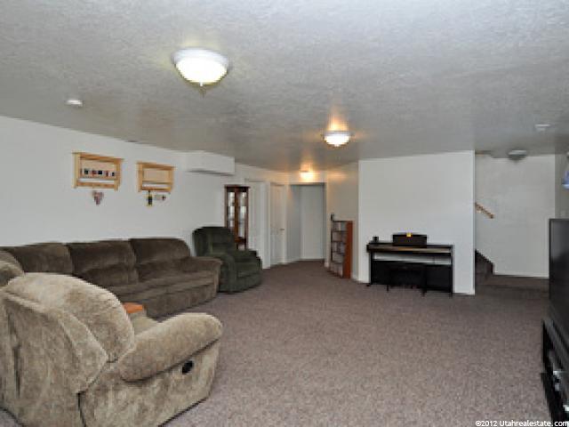 2308 W 2300 N, Clinton, UT 84015 — photo 9