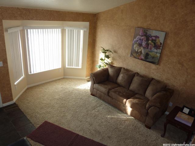 964 N 575 W, Clinton, UT 84015 — photo 4