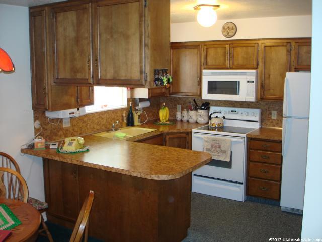 94 S River Heights Blvd, River Heights, UT 84321 — photo 5