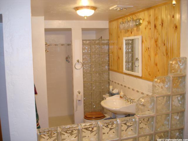 94 S River Heights Blvd, River Heights, UT 84321 — photo 9