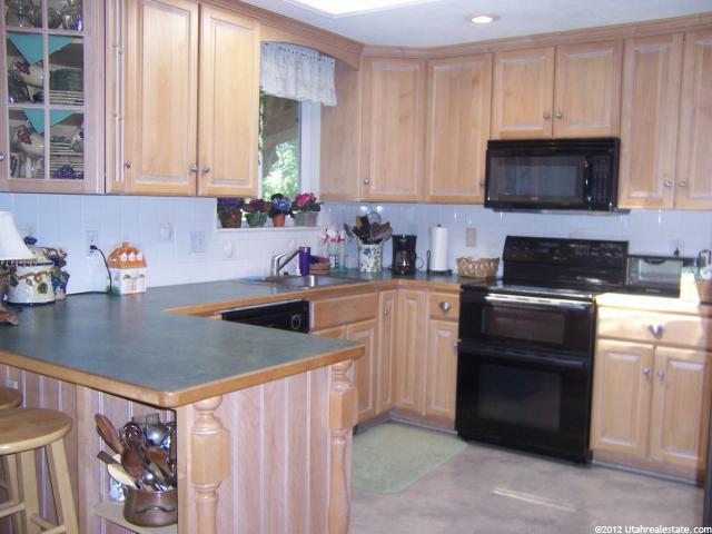 2473 N 840 W, Clinton, UT 84015 — photo 4