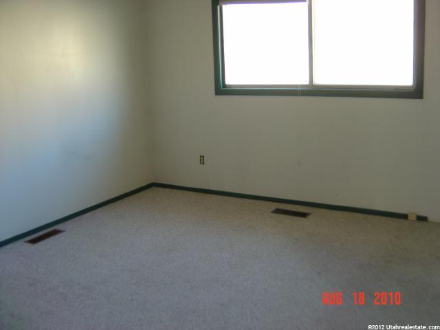 5859 E 4000 S, Vernal, UT 84078 — photo 4