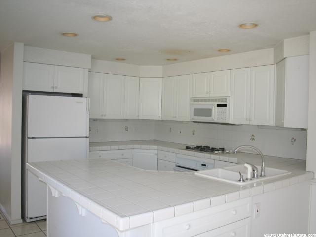 2512 E 1950 N, Layton, UT 84040 — photo 2