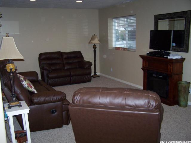 156 W 1875 N, North Ogden, UT 84414 — photo 8