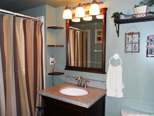 2720 E Kayscreek Dr N, Layton, UT 84040 — photo 9