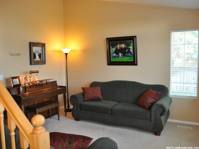 262 W 1850 N, Layton, UT 84041 — photo 4