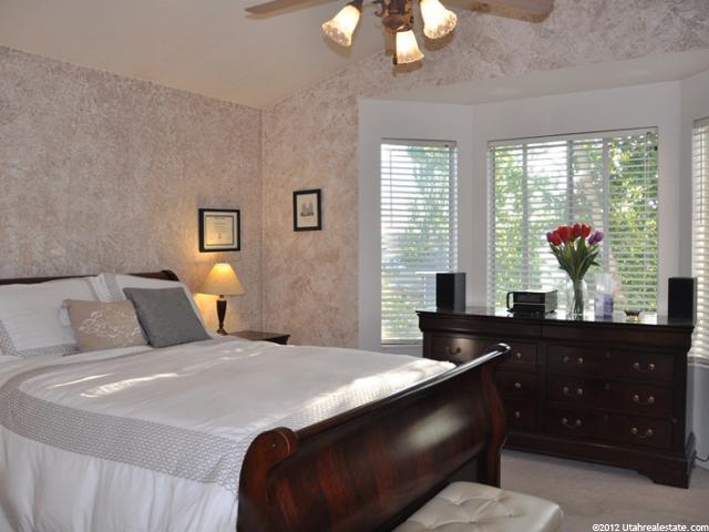 262 W 1850 N, Layton, UT 84041 — photo 9