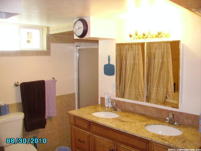 346 E 1700 S, Bountiful, UT 84010 — photo 6