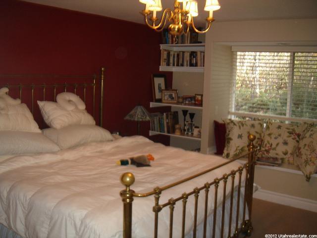 2820 E Robidoux Rd, Sandy, UT 84093 — photo 8