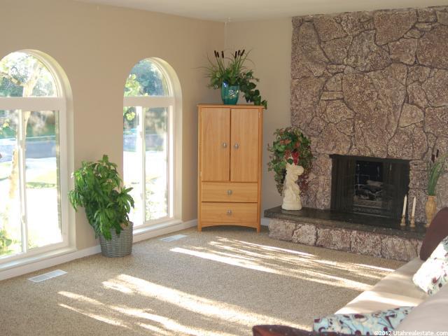 8377 S 1370 E, Sandy, UT 84093 — photo 2