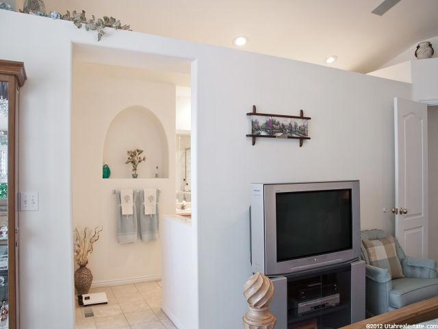 1121 E Castle Rock Rd, Sandy, UT 84094 — photo 8
