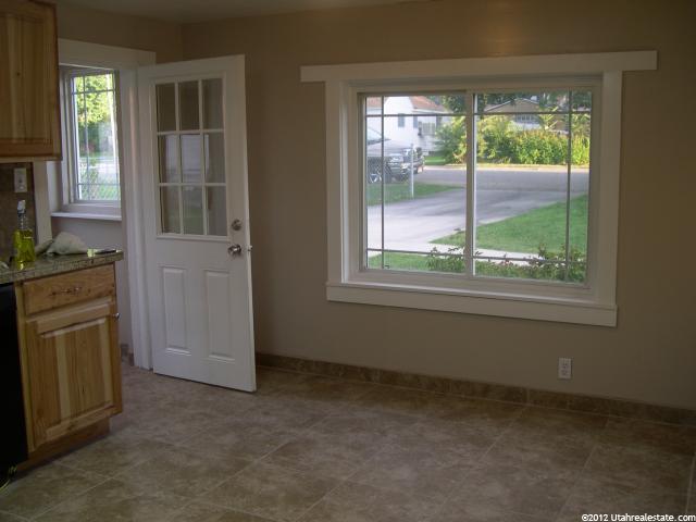 530 E 37th St S, South Ogden, UT 84403 — photo 4