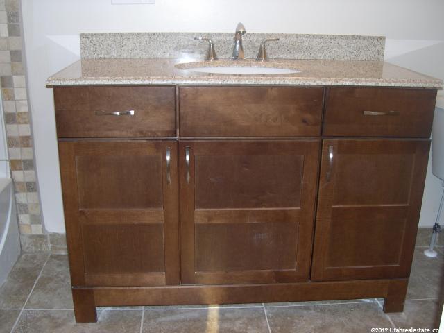 530 E 37th St S, South Ogden, UT 84403 — photo 10