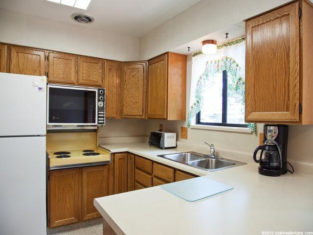 624 E Fairoaks Way, Sandy, UT 84070 — photo 4