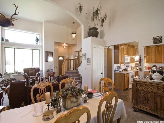 2142 S 50 E, Kaysville, UT 84037 — photo 2