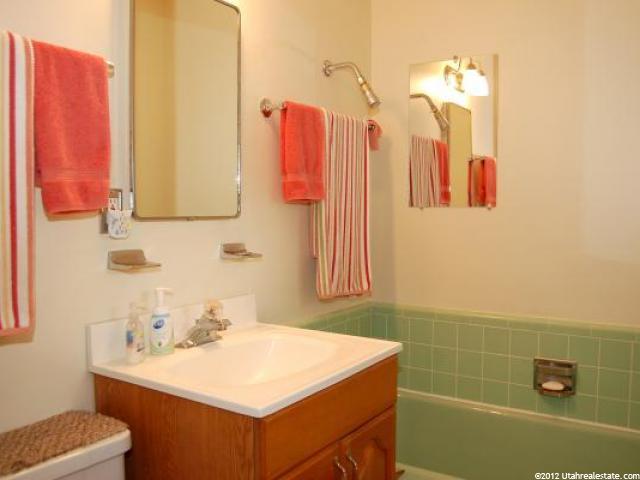 1074 E 4100 S, Ogden, UT 84403 — photo 6