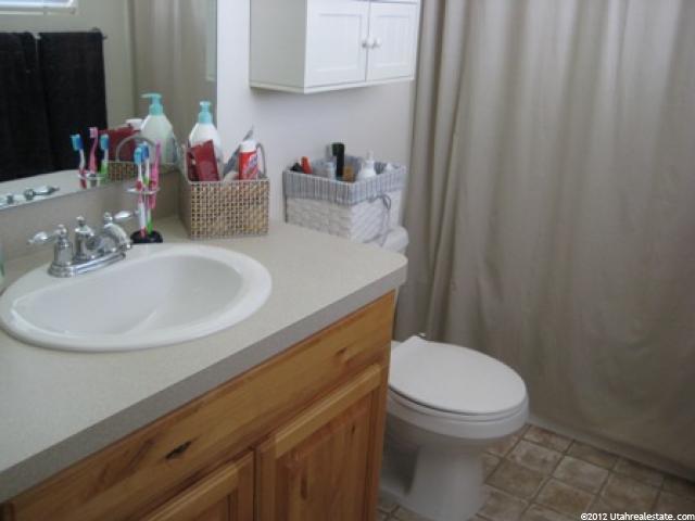 223 E 2325 S, Clearfield, UT 84015 — photo 7