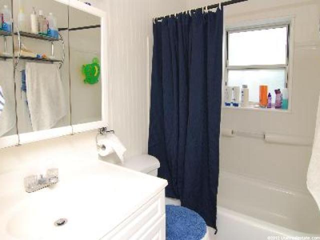 715 Cowley Dr, Layton, UT 84041 — photo 8