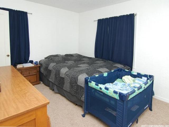 715 Cowley Dr, Layton, UT 84041 — photo 10
