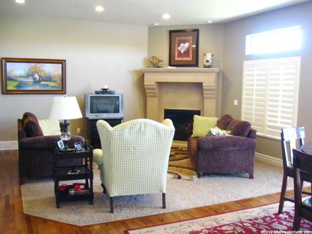 2431 N Cranefield Rd W, Clinton, UT 84015 — photo 4