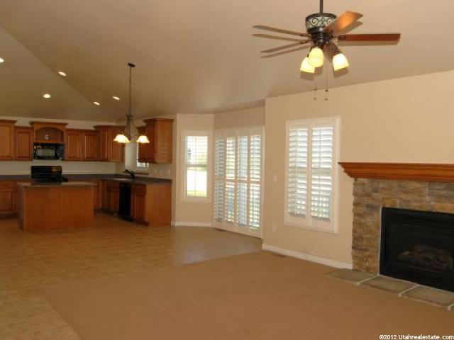4469 S 3375 W, West Haven, UT 84401 — photo 7