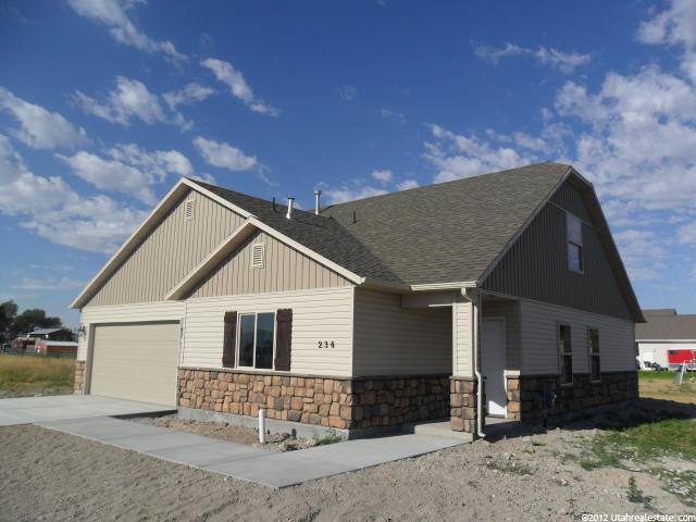 234 S 900 W, Tremonton, UT 84337 — photo 7