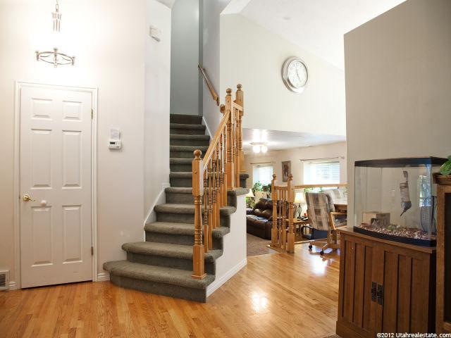 1104 E Castle Dale Cir, Sandy, UT 84094 — photo 3